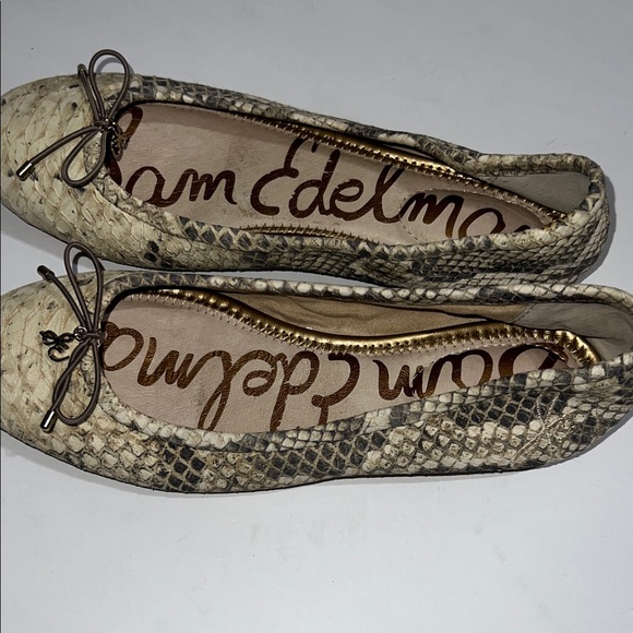 Sam Edelman Shoes - Women’s Sam Edelman Snakeskin Flats size 7.5